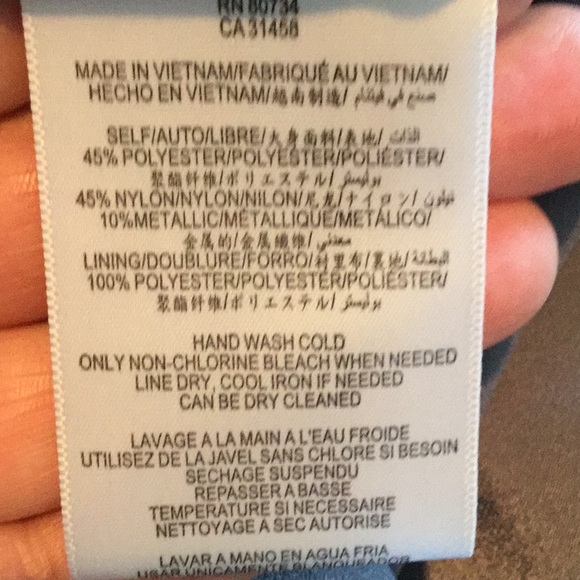 BCBGeneration Dressy Ruffled Tank Large NWOT - Picture 6 of 8